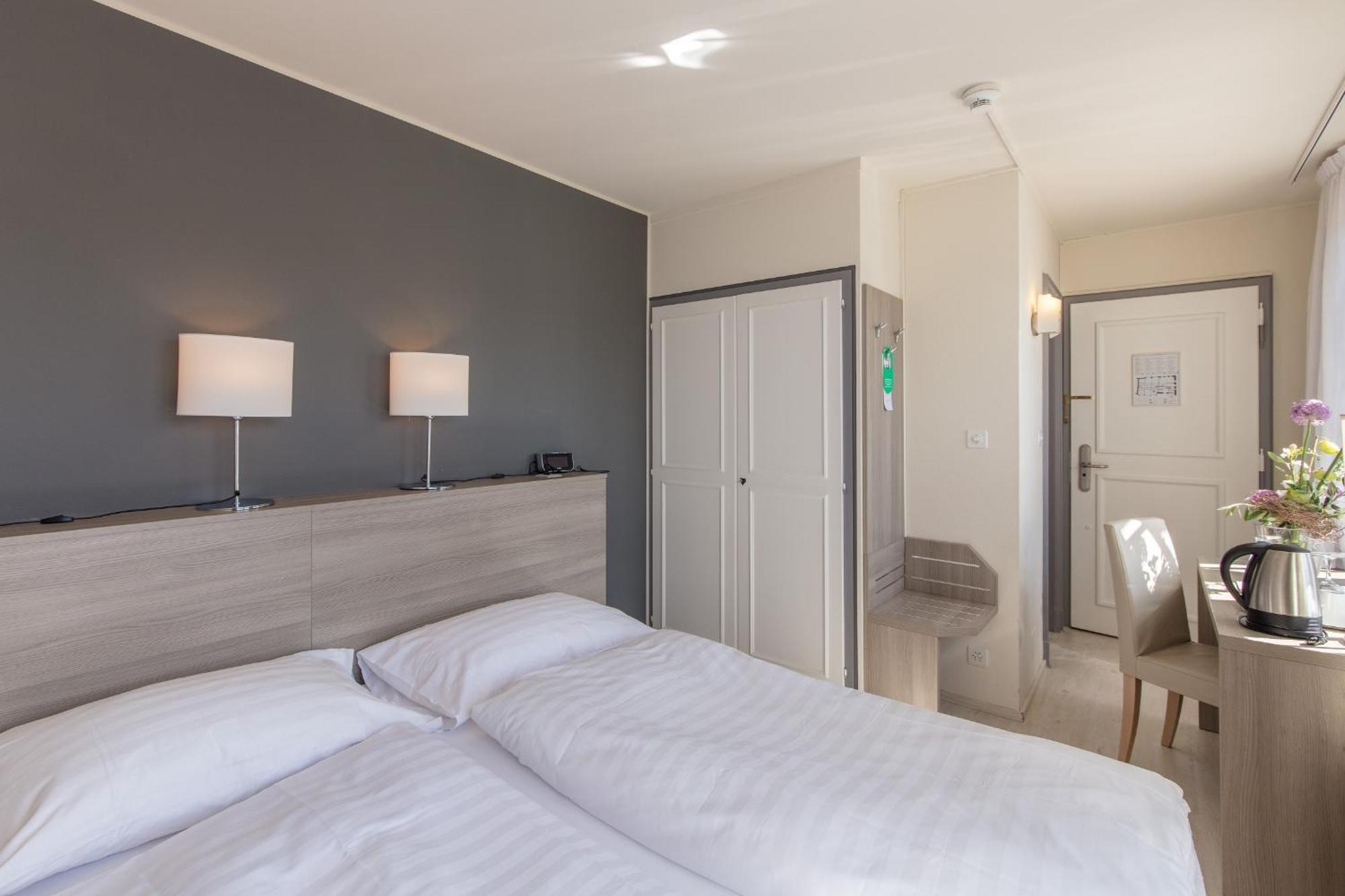 Standard Twin Room,1280238625:JPEG